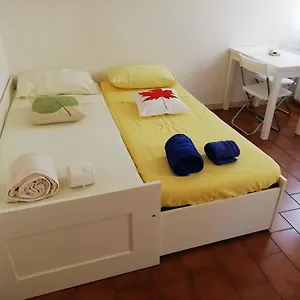 Over The Rainbow - Cozy Studio In The Centre Of Appartamento Ferrara